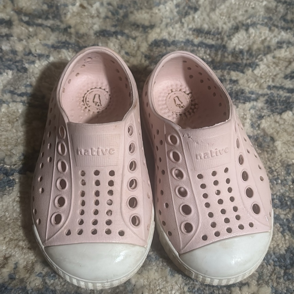 Native Kids Slip-On Water Shoes in Light Pink with White Toe